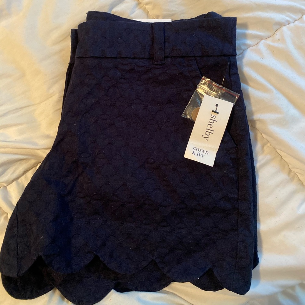 Crown and Ivy Shelby shorts